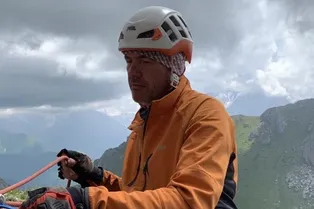 Пропавший на хребта Аибга гид найден живым