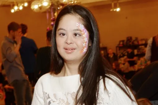 Дочь Ирины Хакамады исполнила горячий восточный танец