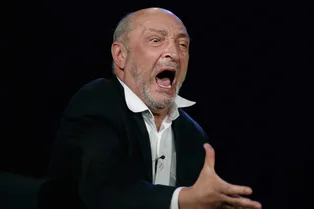 «Устроили два банкета»: как Михаил Козаков воевал с режиссёром Никулиным «Устроили два банкета»: как Михаил Козаков воевал с режиссёром Никулиным