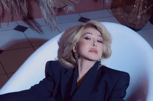 «Низ снять сил не хватает»: 69-летняя Любовь Успенская продемонстрировала длинные ноги в одних колготках «Низ снять сил не хватает»: 69-летняя Любовь Успенская продемонстрировала длинные ноги в одних колготках