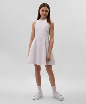 Белое платье без рукавов Gulliver Белое платье без рукавов Gulliver