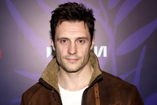 Бросил школу, ходил в подпольную секцию карате: 7 интересных фактов о звезде сериала «Омут» Всеволоде Болдине Бросил школу, ходил в подпольную секцию карате: 7 интересных фактов о звезде сериала «Омут» Всеволоде Болдине