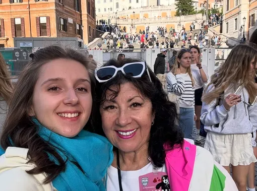 Мама Сергея Лазарева Валентина Владимировна и племянница Алина