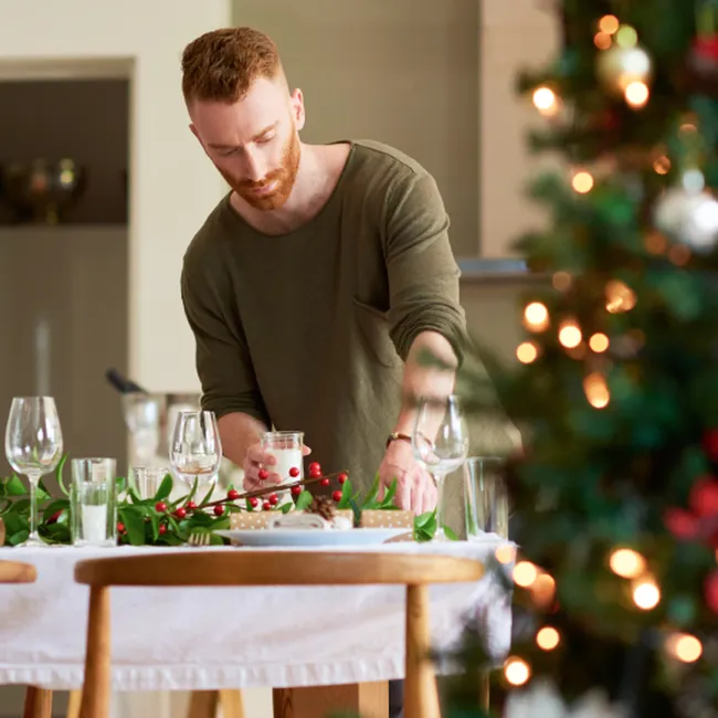 Новогодний стол: 5 способов сэкономить на подготовке праздничного ужина