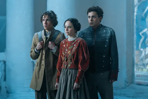 Максим Осинцев в роли Кузьмы, Таисья Калинина в роли Марьи и Влад Прохоров в роли Ивана