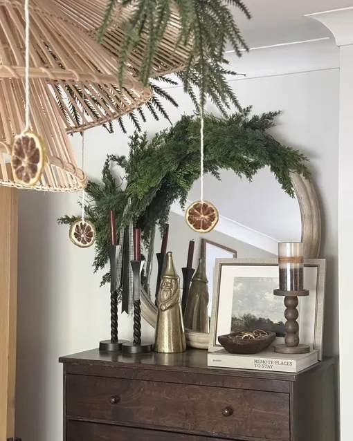 гирлянда на зеркале гирлянда на зеркале