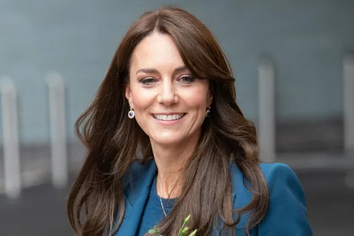 Странная причина: почему Кейт Миддлтон запрещают есть сэндвичи прямоугольной формы Странная причина: почему Кейт Миддлтон запрещают есть сэндвичи прямоугольной формы