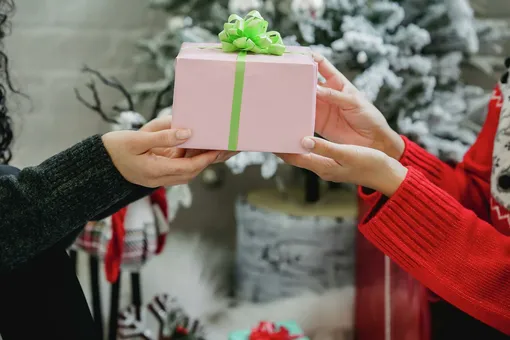 16 лучших подарков на Новый год для мамы, подруги и бойфренда 16 лучших подарков на Новый год для мамы, подруги и бойфренда