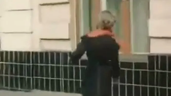 Нажми и смотри