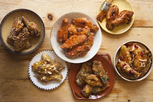 Пальчики оближешь! 5 рецептов глазури для куриных крылышек-гриль Пальчики оближешь! 5 рецептов глазури для куриных крылышек-гриль