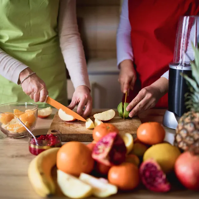 Как оформить фруктовую тарелку для новогоднего стола — советы от шефа + 5 необычных рецептов