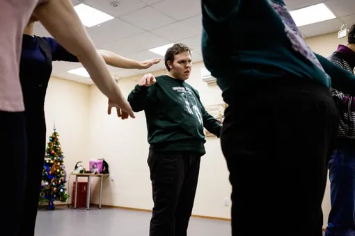 Танцевальные занятия. РазминкаФото: Алина Иноземцева для ТД Танцевальные занятия. РазминкаФото: Алина Иноземцева для ТД