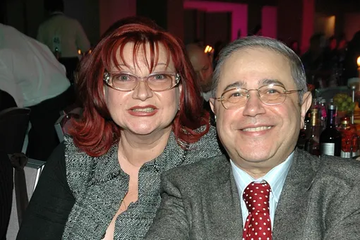 «Все отнять и поделить». Депутат Малинкович требует конфисковать имущество Петросяна и Степаненко «Все отнять и поделить». Депутат Малинкович требует конфисковать имущество Петросяна и Степаненко