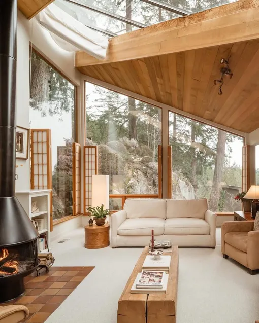 Панорамное окно — вид изнутри здания