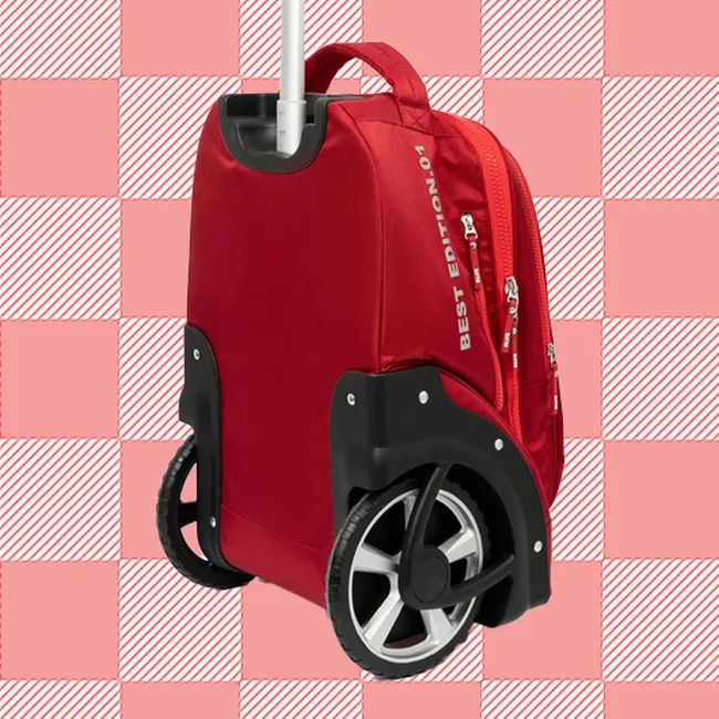 Врач Левадная рассказала, как выбрать школьный портфель — вот 7 лучших моделей для здоровой спины