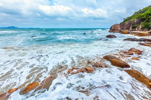 Бурное море Бурное море