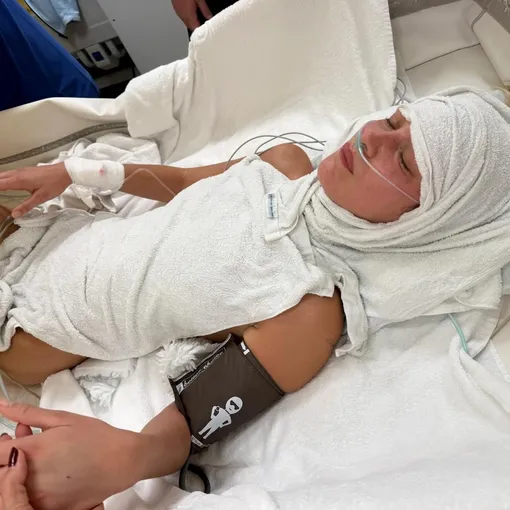 Белла Хадид в больнице