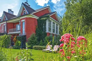 Подмосковные вечера: как на четырёх сотках создать несколько независимых пространств