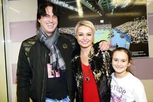 «Прекрасные моменты детства»: Катя Лель показала, как ее дочь играет на пианино «Прекрасные моменты детства»: Катя Лель показала, как ее дочь играет на пианино