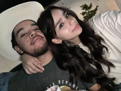 Элисон Монтаньо Герреро с бойфрендом Элисон Монтаньо Герреро с бойфрендом