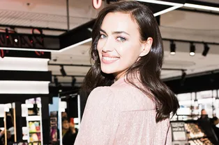 Ирина Шейк поделилась секретами красоты Ирина Шейк поделилась секретами красоты