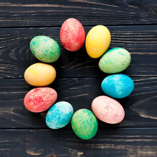 как покрасить яйца на пасху как покрасить яйца на пасху