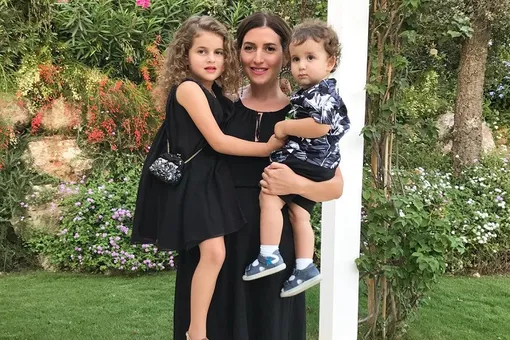 Жасмин три месяца скрывала от мужа пол будущего ребенка Жасмин три месяца скрывала от мужа пол будущего ребенка