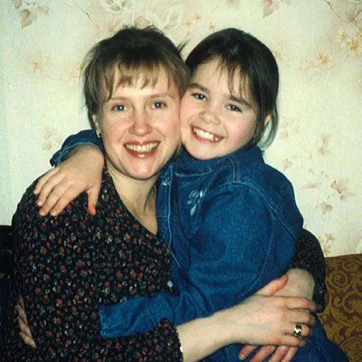 Қисық брюнетканың порно фотосы