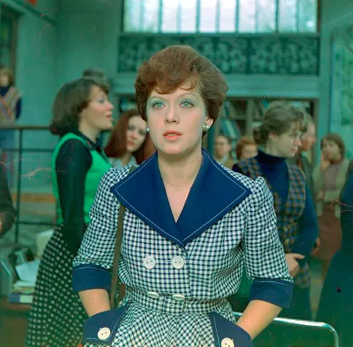 Легендарные платья звёзд советского кино: фото, описание, истории