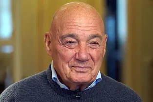 Владимир Познер о дочери: «Я дал ей пощечину и у нее пошла кровь из носа»