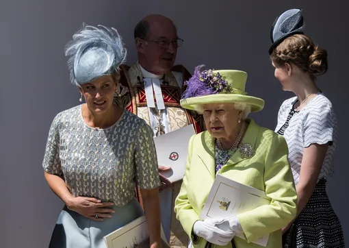 София Уэссекская и королева Елизавета II на свадьбе принца Гарри и Меган Маркл София Уэссекская и королева Елизавета II на свадьбе принца Гарри и Меган Маркл