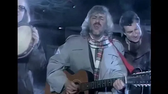 Нажми и смотри