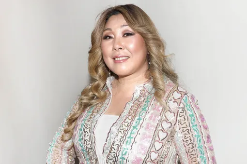 «Скоро от газона ничего не останется»: Анита Цой показала, как борется с вредителями на участке