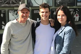 «Какое счастье!» Игорь Верник и его бывшая жена поздравили сына с 19-летием