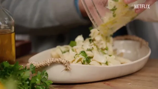 Нажми и смотри