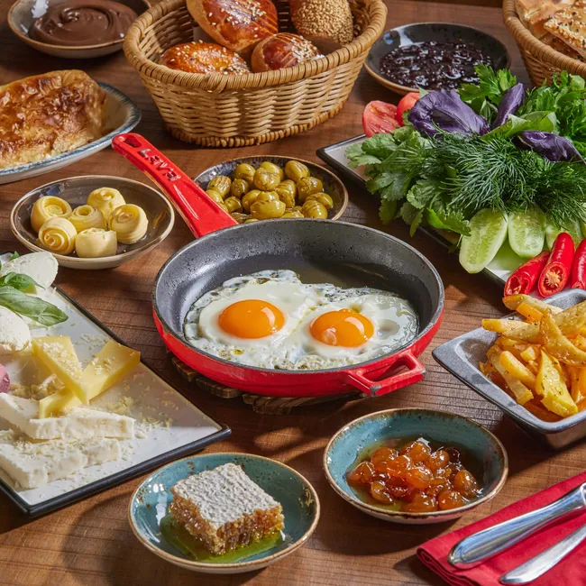 Где завтракать в Москве на новогодних праздниках: 11 кафе и ресторанов