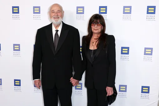 Сыну режиссера Роба Райнера предъявили обвинение в убийстве родителей Сыну режиссера Роба Райнера предъявили обвинение в убийстве родителей