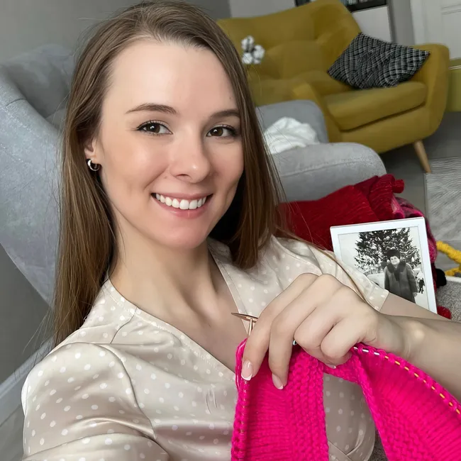 «Спицы в моих руках с детства»: вязальщица из Челябинска создаёт атмосферу уюта и тепла в каждом своём изделии