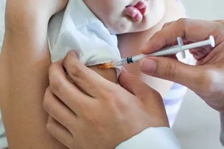 От туберкулеза умерла 14-месячная девочка. Родители отказались делать ей прививку