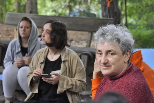 Анна Битова и Лида Мониава (директор благотворительного фонда «Дом с маяком») в интегративном кемпинге ЦЛП на Валдае