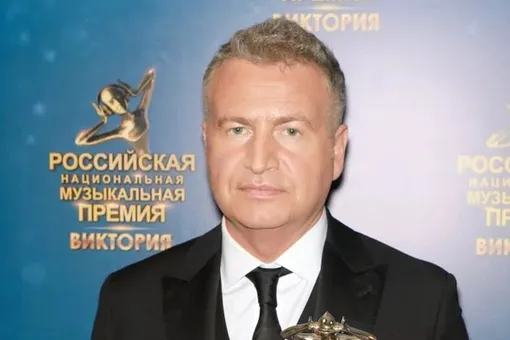 «Мой лучший и неповторимый батя»: Леонид Агутин показал 85-летнего отца и дочерей «Мой лучший и неповторимый батя»: Леонид Агутин показал 85-летнего отца и дочерей