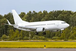 Авиакомпания «Победа» не пустила на борт пассажира из Челябинска на инвалидной коляске