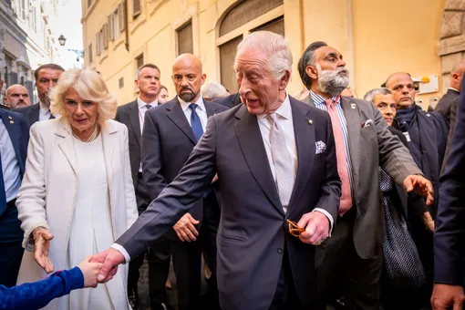 Король Карл III и королева Камилла Король Карл III и королева Камилла