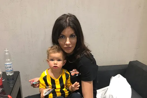 «Неприятно и противно»: Алиса Аршавина защищает супруга в споре с подписчиками «Неприятно и противно»: Алиса Аршавина защищает супруга в споре с подписчиками