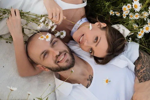 10 лет вместе: вспоминаем историю любви Ассоль и Александра ST в честь годовщины их свадьбы 10 лет вместе: вспоминаем историю любви Ассоль и Александра ST в честь годовщины их свадьбы