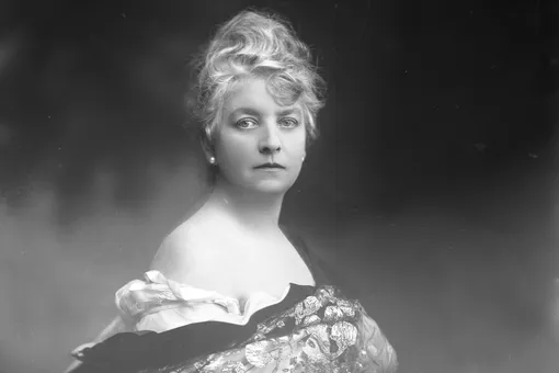 Жанна Пакен: первая женщина кутюрье, которая придумала модный шоппинг Жанна Пакен: первая женщина кутюрье, которая придумала модный шоппинг