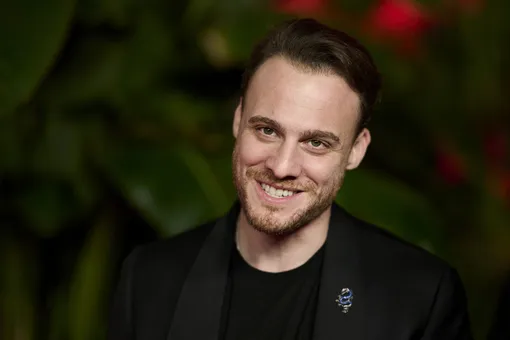 Стучит в новую дверь? Керем Бюрсин всё чаще появляется в компании этой звезды Голливуда