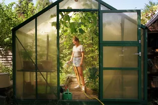 Как увеличить срок службы теплицы из поликарбоната: 5 приемов, которые действительно работают