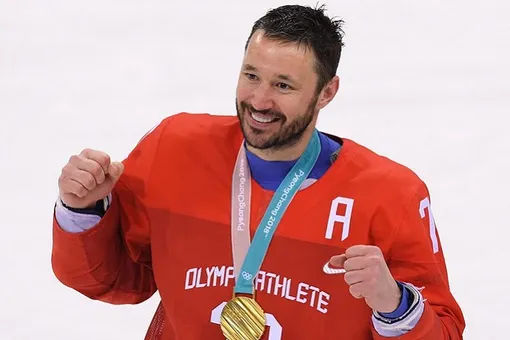 Хоккеист Илья Ковальчук продал наградной автомобиль, чтобы оплатить лечение школьнику Хоккеист Илья Ковальчук продал наградной автомобиль, чтобы оплатить лечение школьнику