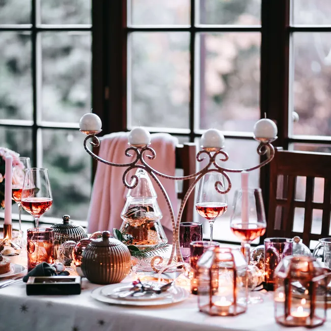 Новогодняя мода: оформляем дом всей семьей с учётом трендов